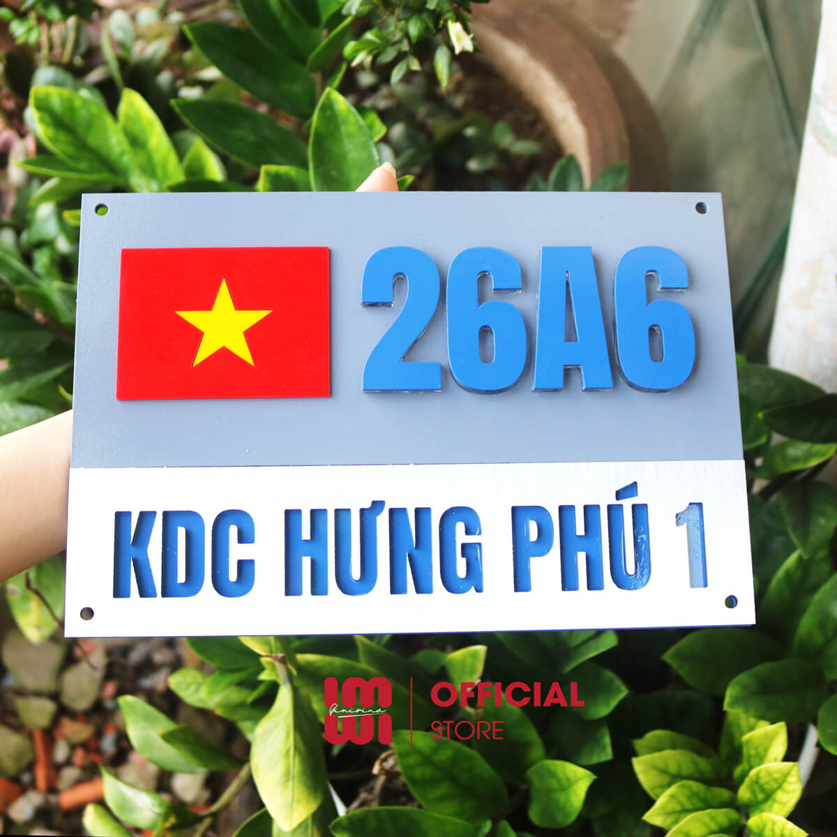 BSN18 - Biển số nhà hình Quốc Kỳ Việt Nam nền alu xước bạc