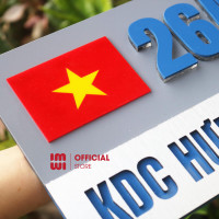 Biển số nhà hình Quốc Kỳ Việt Nam nền alu xước bạc BSN18 0