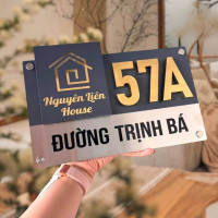 Biển số nhà nền alu xước bạc chữ số nổi  cao cấp BSN21 1