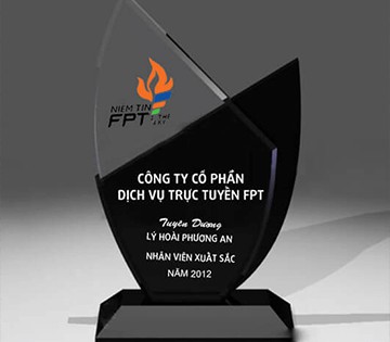 Kỷ niệm chương in uv siêu tốc