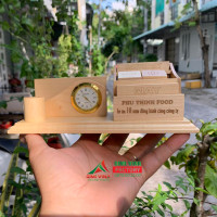 Khay cắm bút gỗ kèm lịch khắc nội dung theo yêu cầu KB002