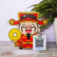 Bảng mica in mã Qr Code để bàn QRMC002 Thần Tài phong thủy