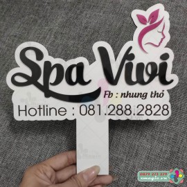Bảng Hashtag cầm tay chụp ảnh checkin khai trương Spa Vivi 